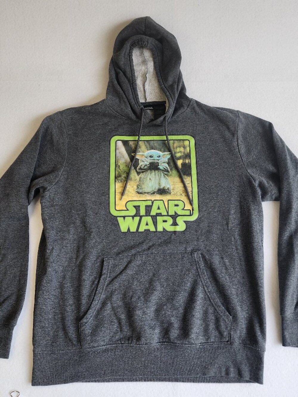 Star Wars The Mandalorian Grogu Baby Yoda Grey Hoodie Size Large